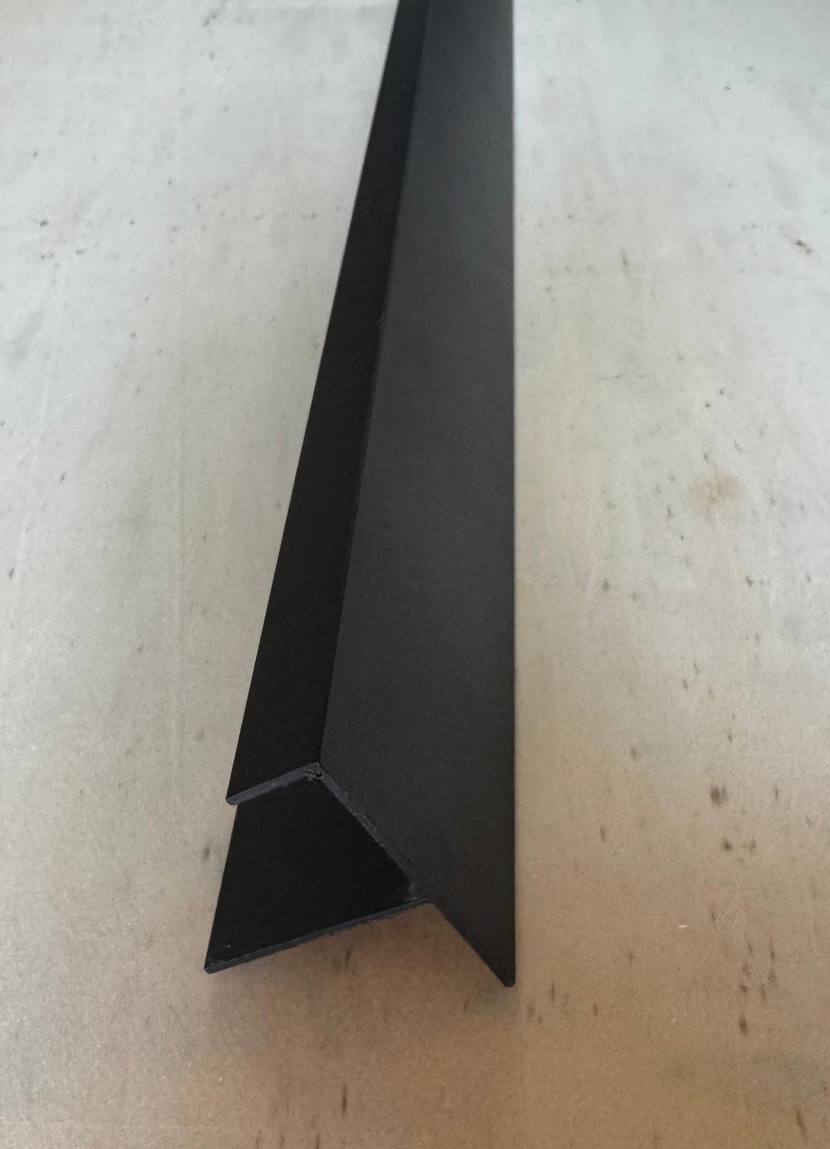 Aluminium F-Profil Nussbaum