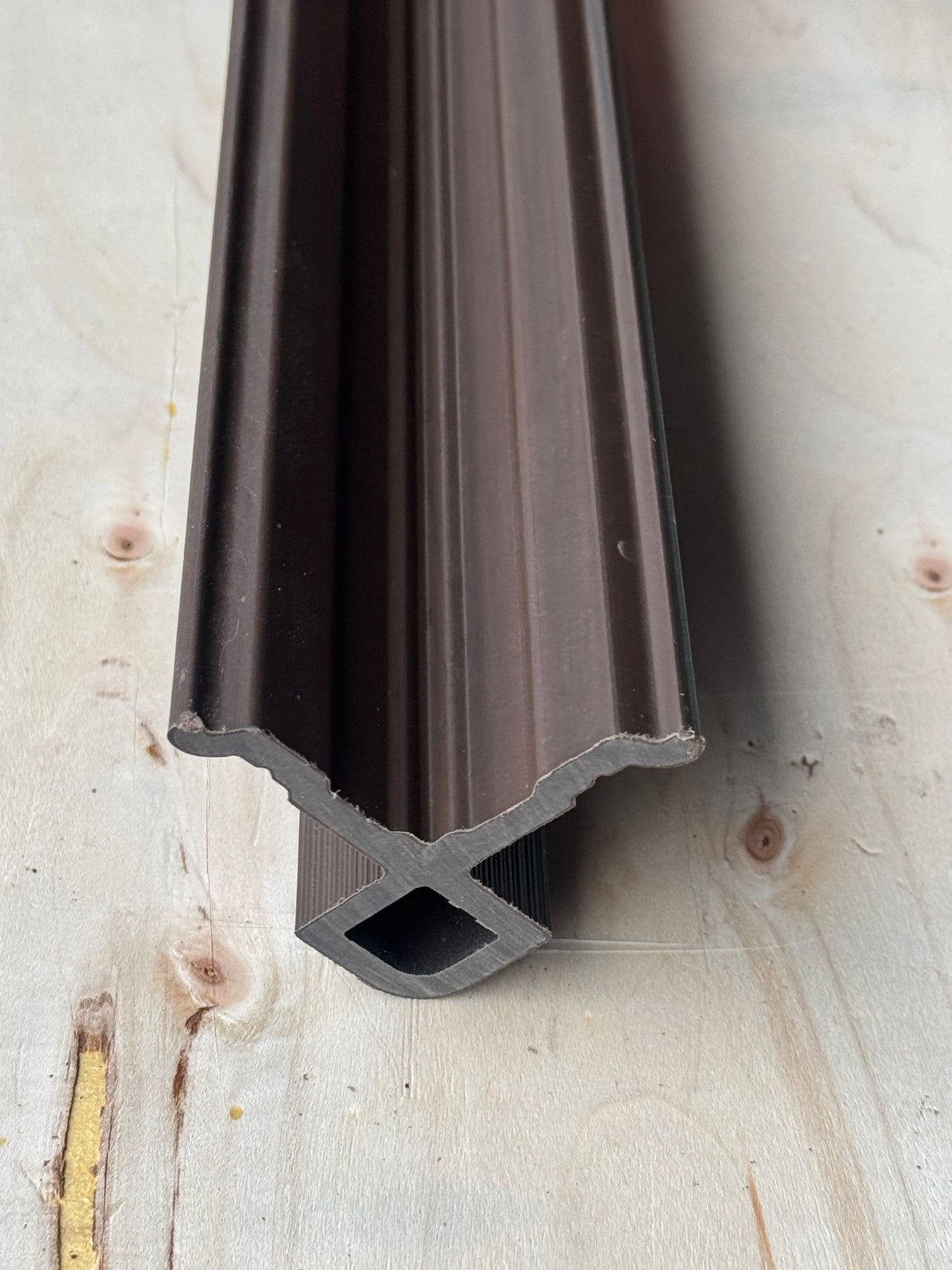 Eckprofil Walnuss 290 cm
