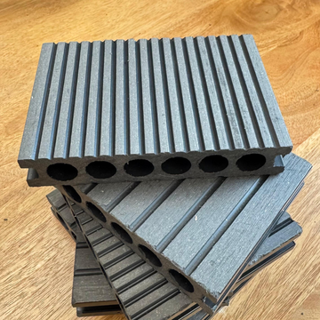 Muster Verbundstoff Terrassendielen I Grau